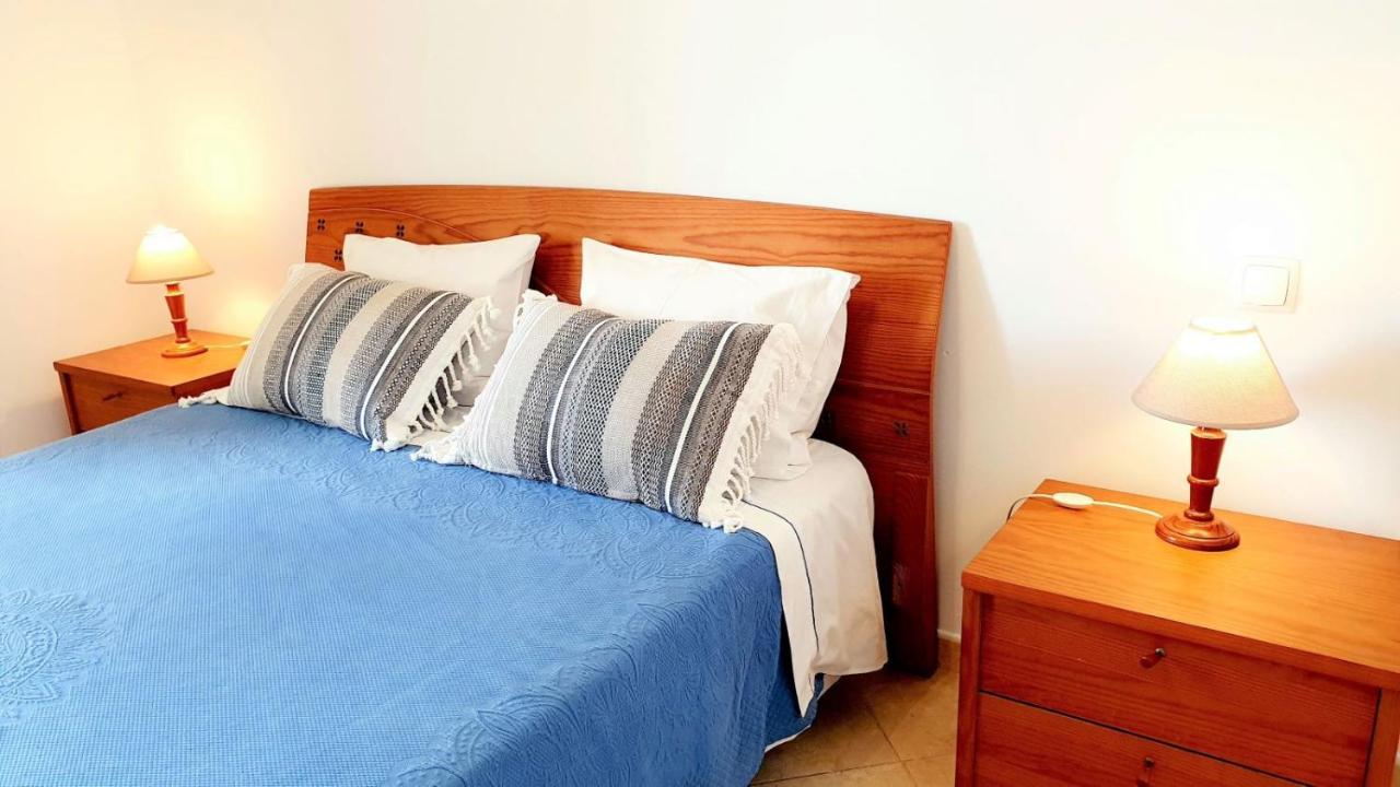 Quarteira Beach Vacation: 2Br Steps To The Sand Exterior foto
